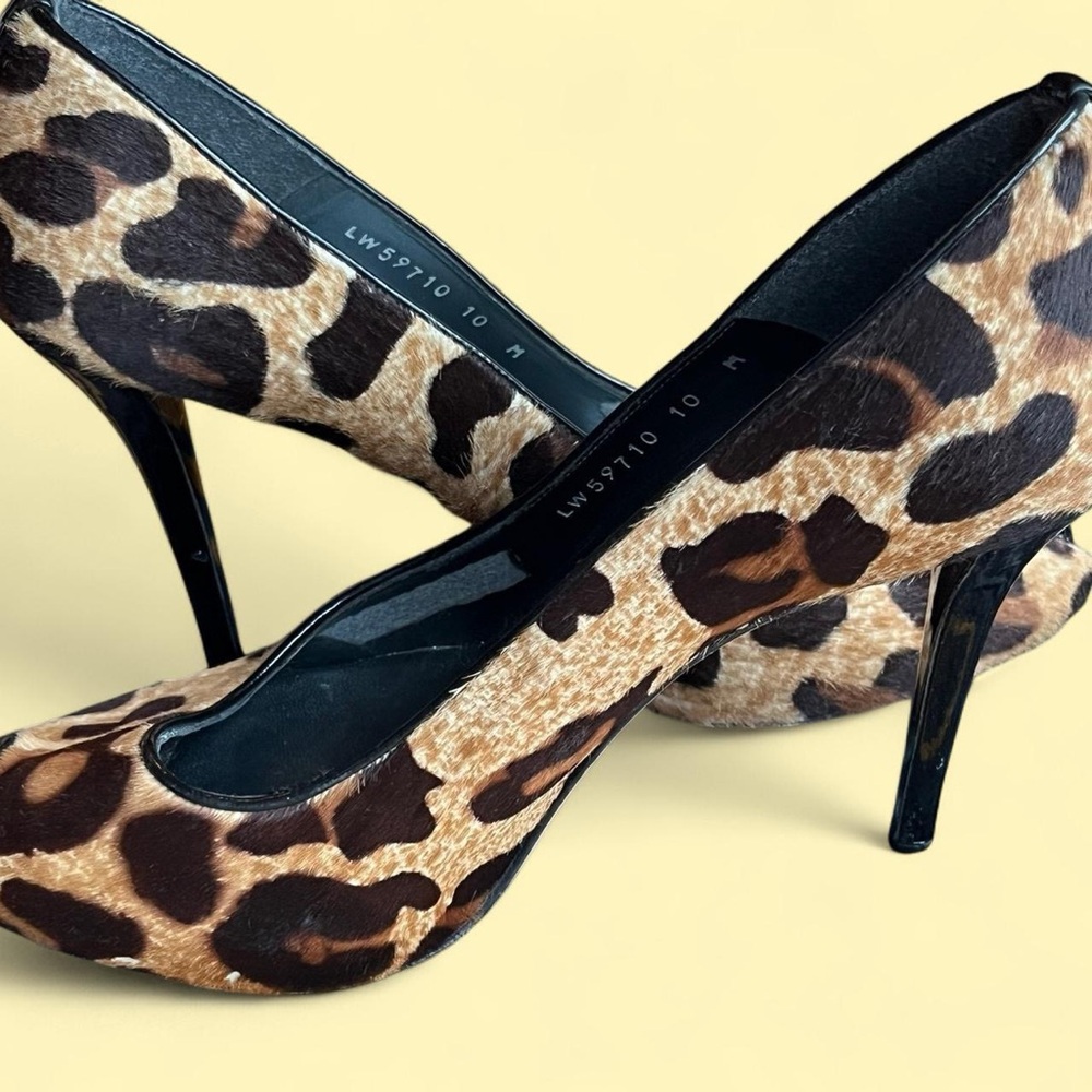 Stuart Weitzman Calf Skin Leather Leopard Print Peep Toe Pumps